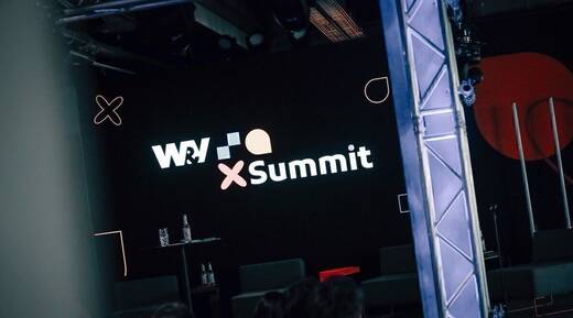 Der W&V Summit 2024 präsentierte sich in München mit einem vollen Programm und vielen Diskussionen.